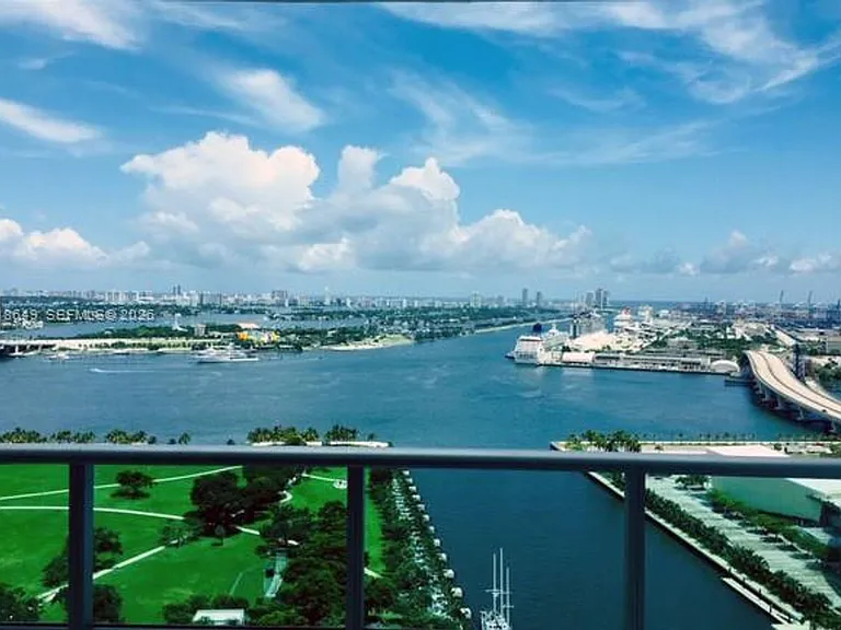 900 Biscayne Blvd #3207 — Photo 32