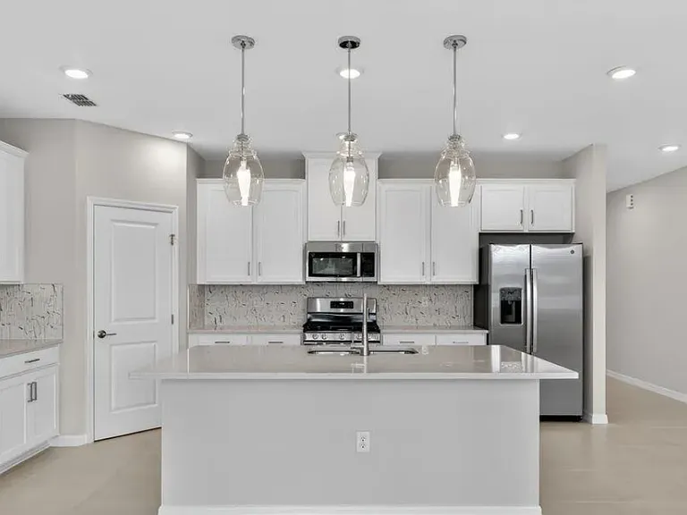 394 Cherry Elm Dr — Photo 5