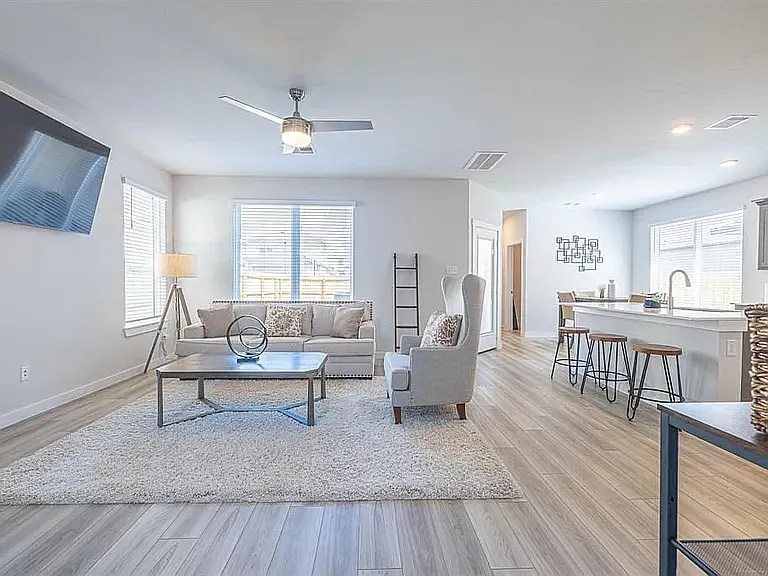 1125 Amistad Loop — Photo 6