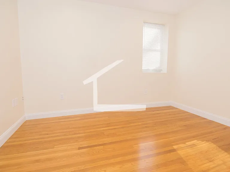 1801 Beacon St #A02 — Photo 10