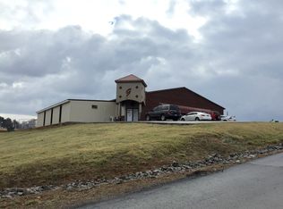 151 Russell Dr., Russell Springs, KY 42642