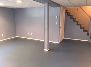 19 Ridgedale Rd, Bethel, CT 06801