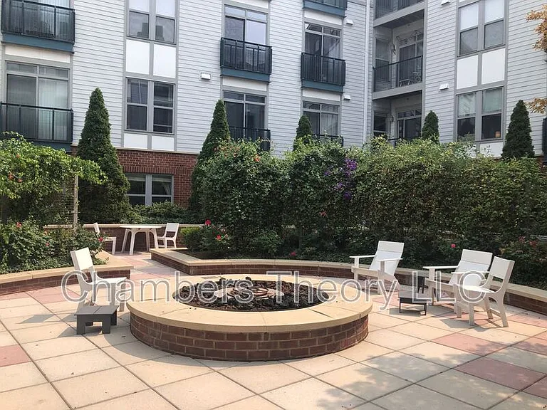 1800 Wilson Blvd #314 — Photo 21