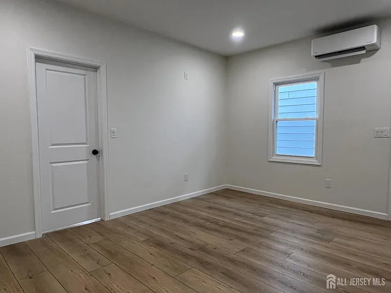 33 Obert St #1A — Photo 7