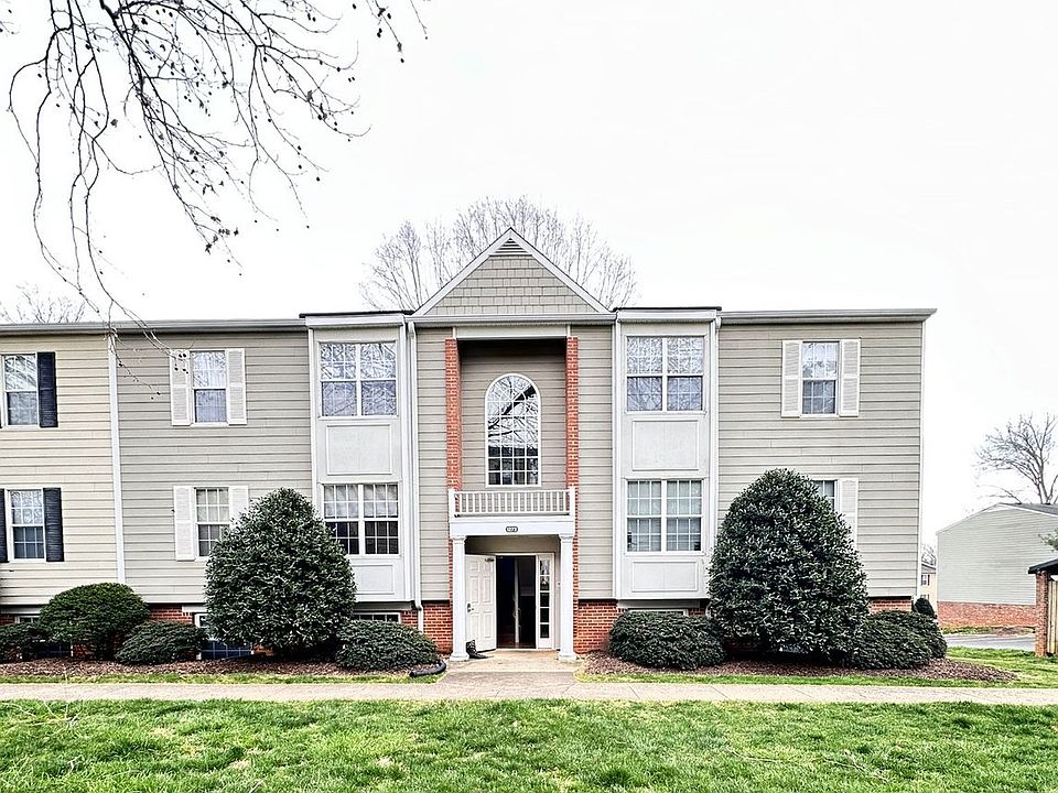 1st image of 1272 Villa Ln Unit C