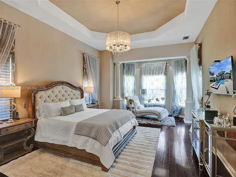 14321 Jockey Cir N — Photo 27
