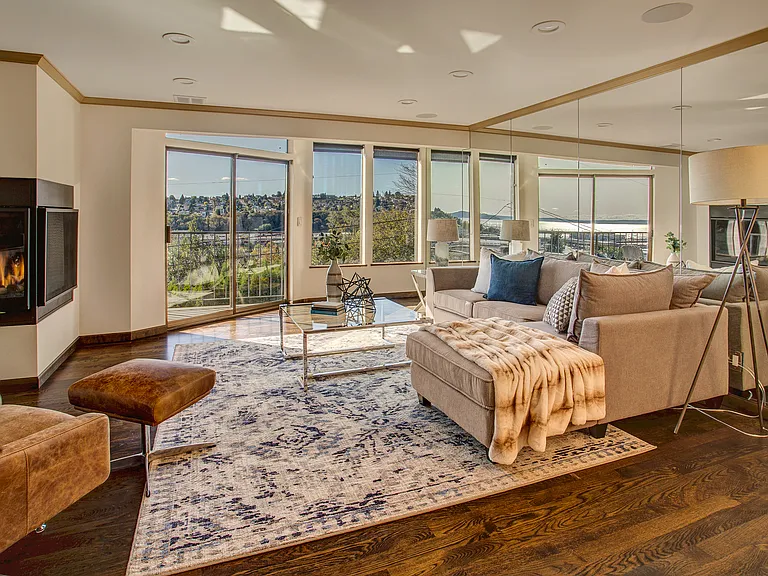 2030 13th Ave W #102 — Photo 4