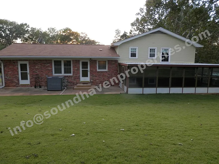 320 Rosemont Rd SE — Photo 32