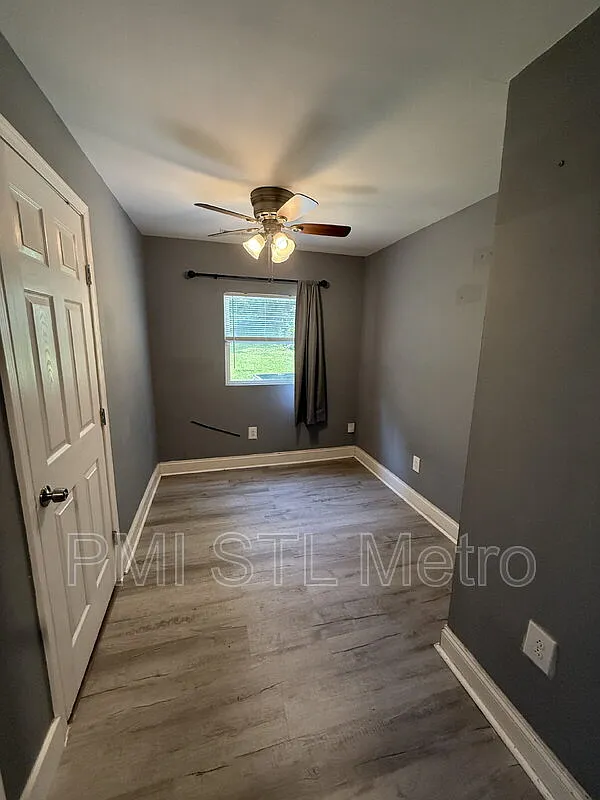 3 bed, 1.0 bath, 875 sqft, $1,495 — Photo 2
