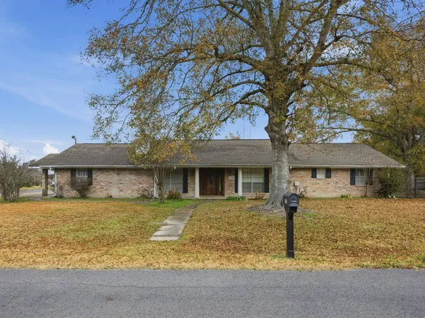 1712 Charles Dr, Lake Charles, LA 70605