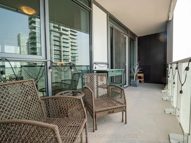 7895 Jane St #2412 — Photo 13