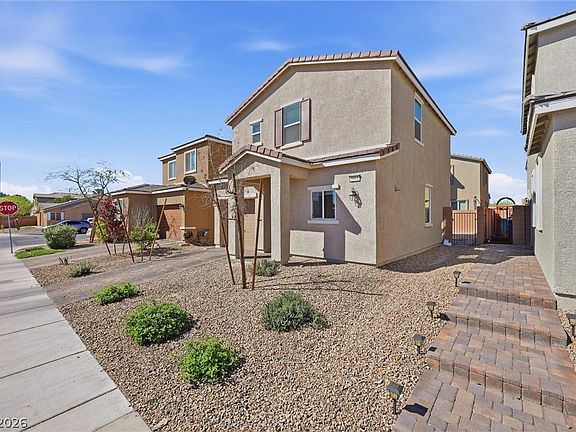 3rd image of 1811 Lincoln Rd