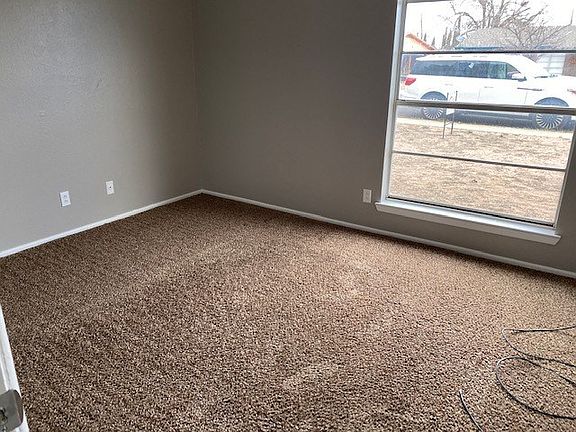 4th image of 1341 Coronado Ave