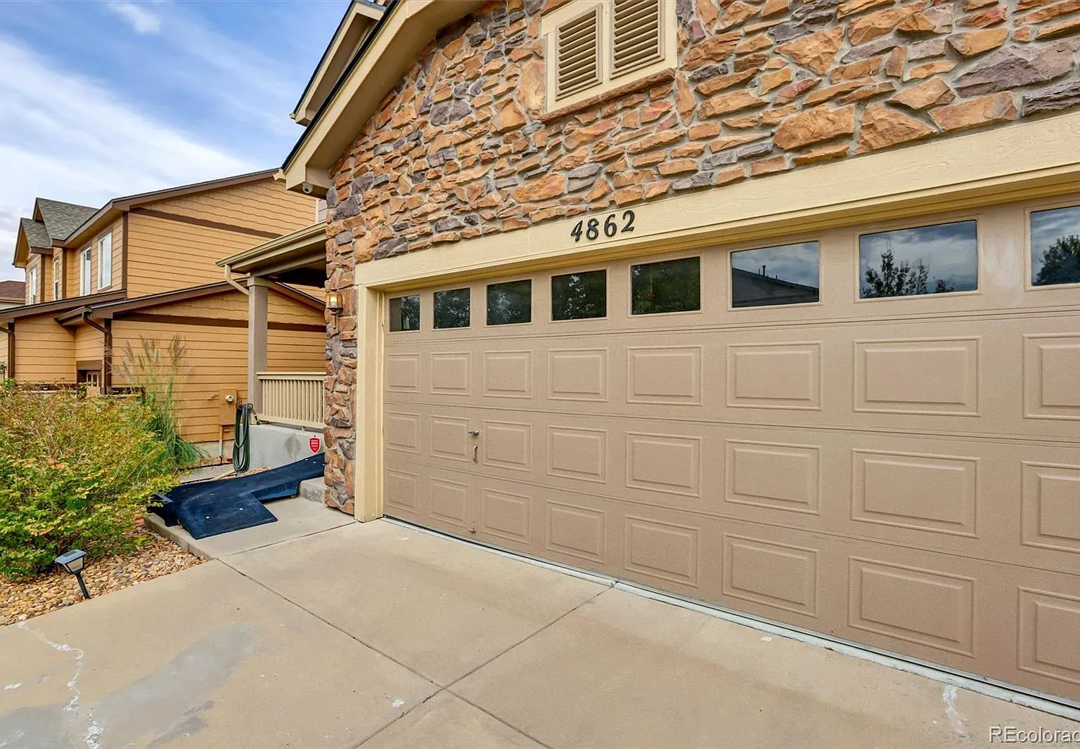 5 bed, 3.5 bath, 2977 sqft, $3,850 — Photo 4