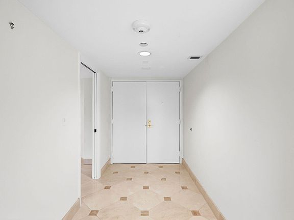 4th image of 4101 N Ocean Boulevard #109