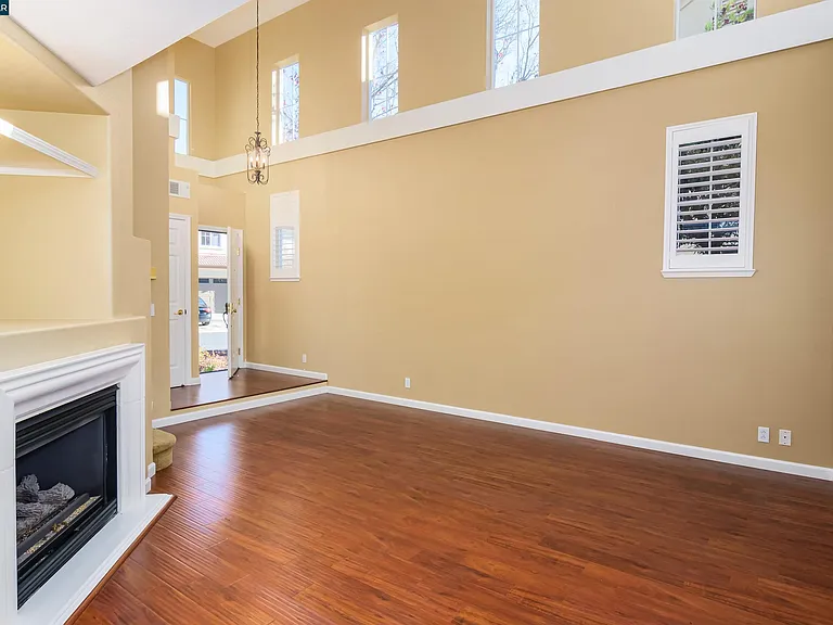 135 Coralflower Ln — Photo 8