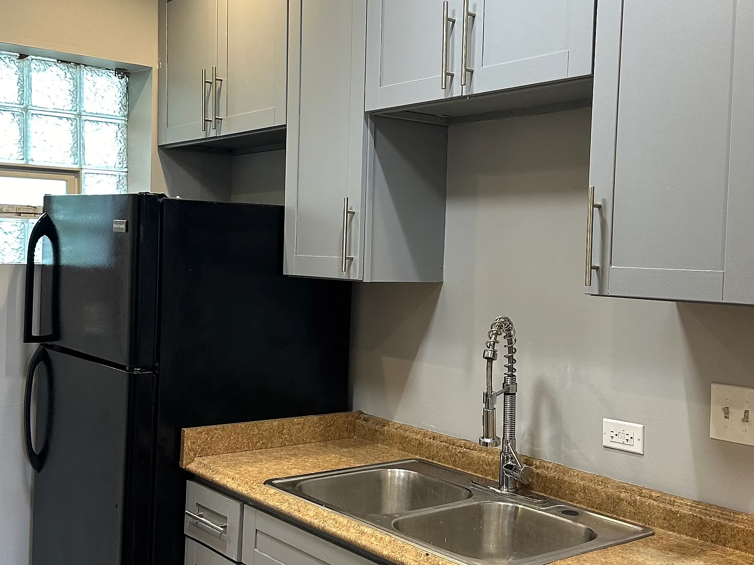 2 bed, 850 sqft, $1,495 — Photo 3