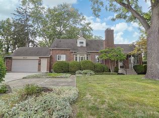 3527 Far Hills Ave, Dayton, OH 45429