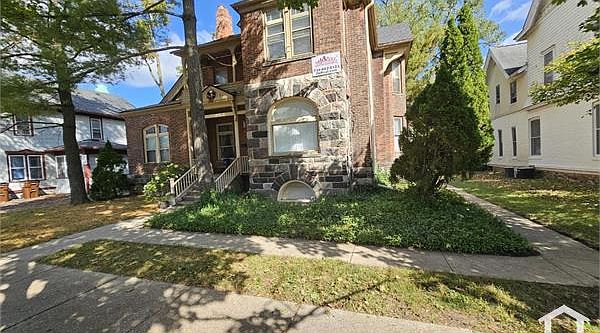 1st image of 310 N Adams St