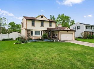 116 Colonial Dr, Grand Island, NY 14072