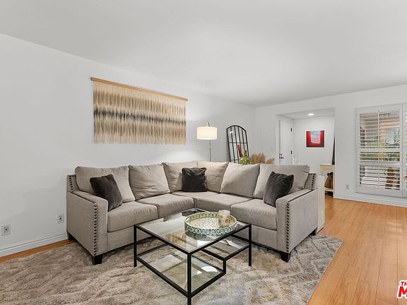 4th image of 832 Euclid St APT 105