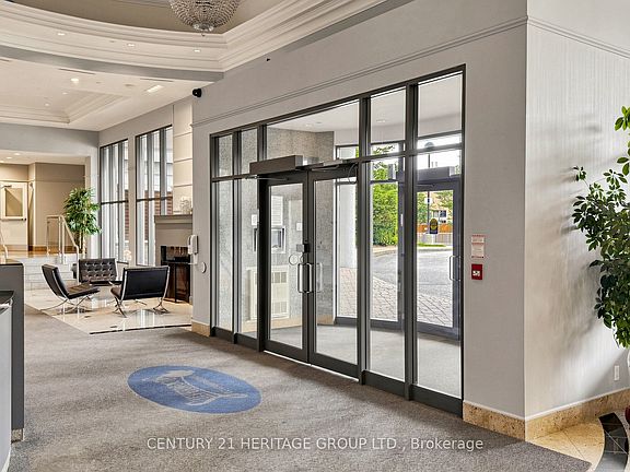 2nd image of 11121 Yonge St #311