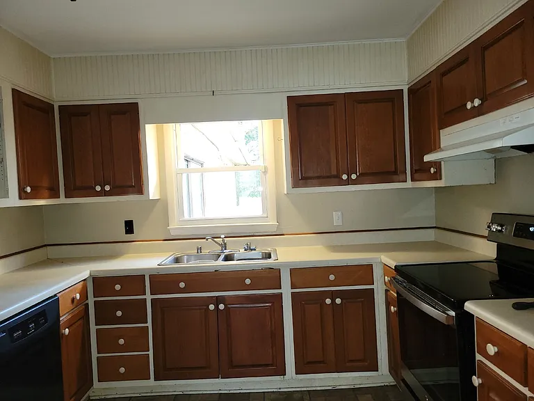 3503 Crestmore Cir NW — Photo 21