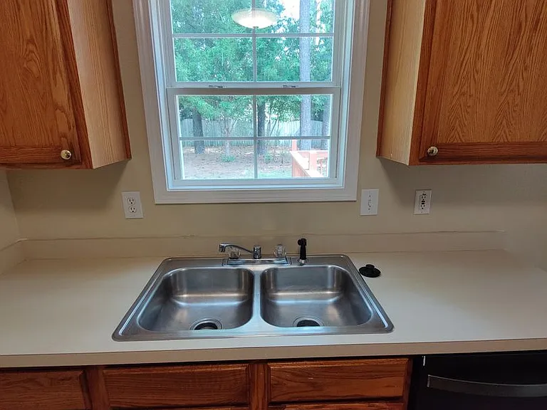 126 Gayle Pond Trce — Photo 3