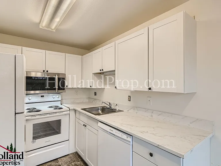 2621 SE 174th Ave #A — Photo 11