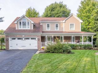 208 Thornbury Ct, Oswego, IL 60543