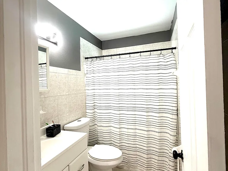 4221 Rose Ln NE — Photo 19