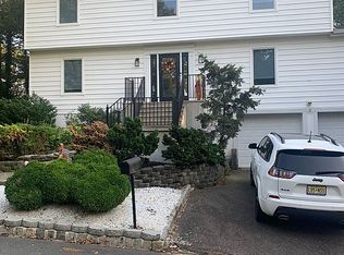 9 Dalston St, East Brunswick, NJ 08816