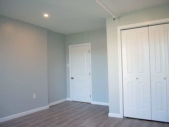 4th image of 162 W 123rd St APT 2
