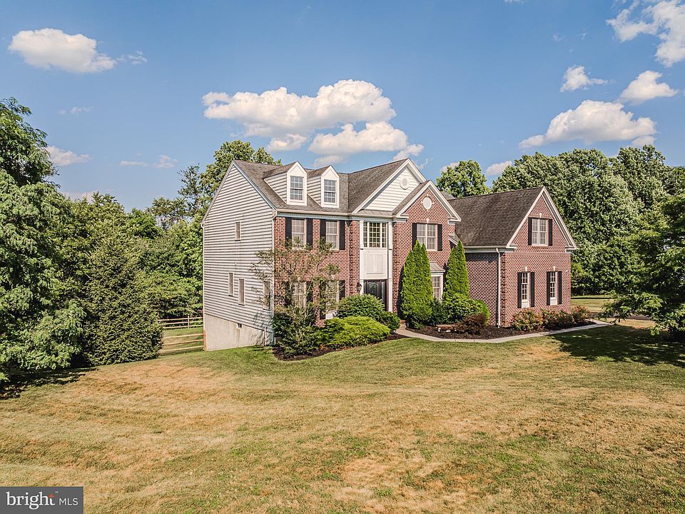 1st image of 1325 Healy Ct