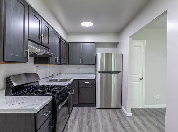 2nd image of 108 E Gibbsboro Rd #3B