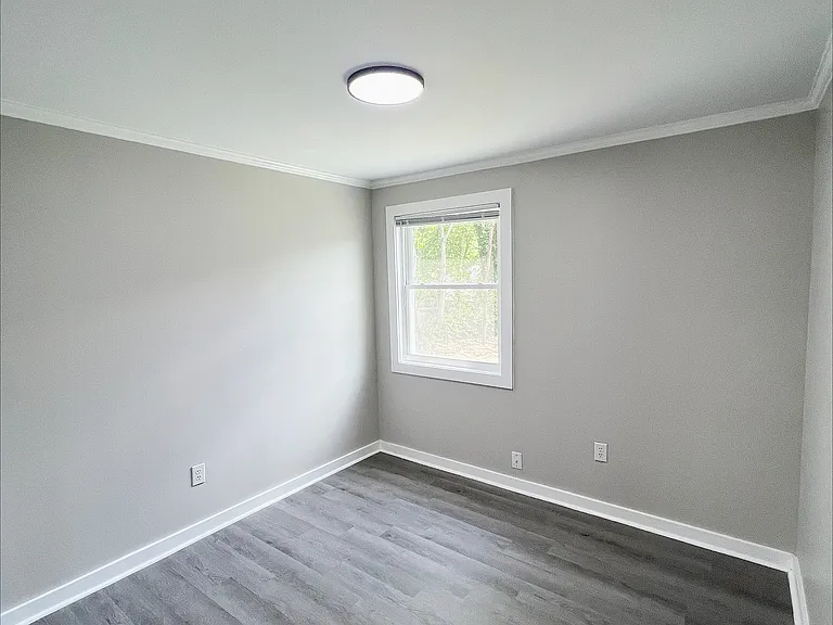 806 N Berkeley Blvd — Photo 11