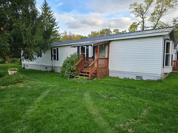 89 West St, New Berlin, NY 13411