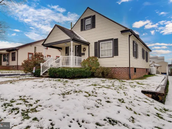 118 N Beech St, Fleetwood, PA 19522