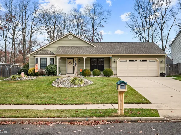 3 Aspen Rd, Sicklerville, NJ 08081