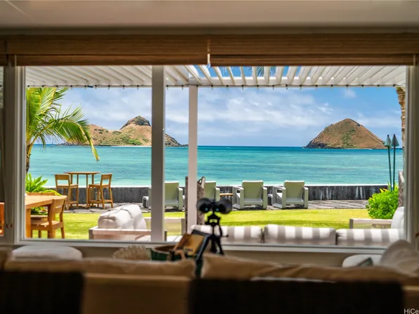 1414 Mokulua Dr, Kailua, HI 96734