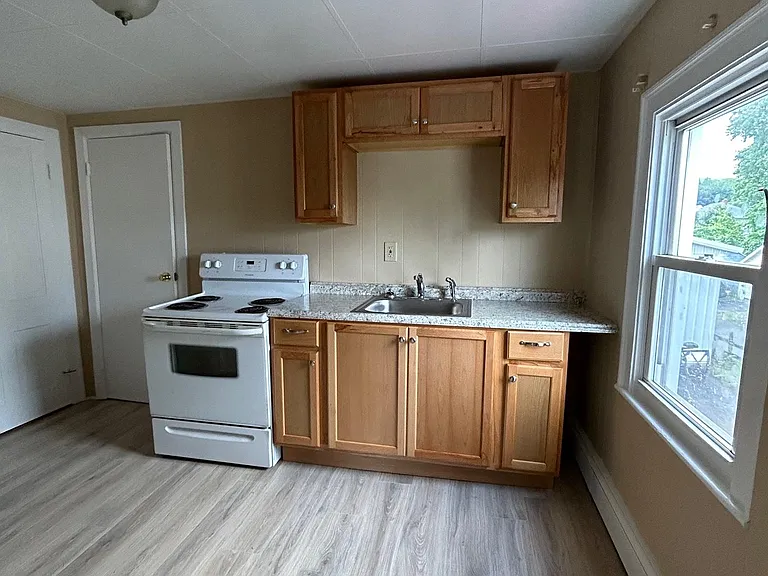 144 Market St #2 — Photo 4