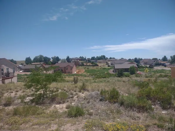 866 S Harmony Dr, Pueblo West, CO 81007