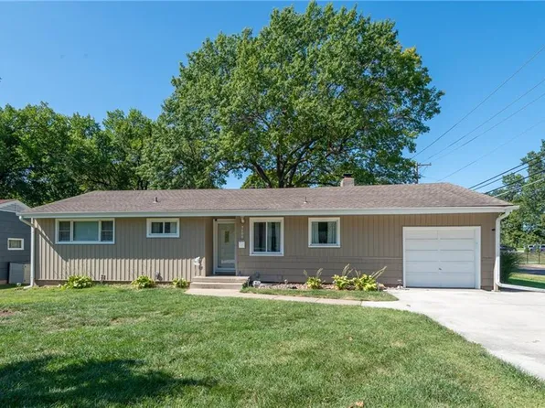 7100 Robinson St, Overland Park, KS 66204