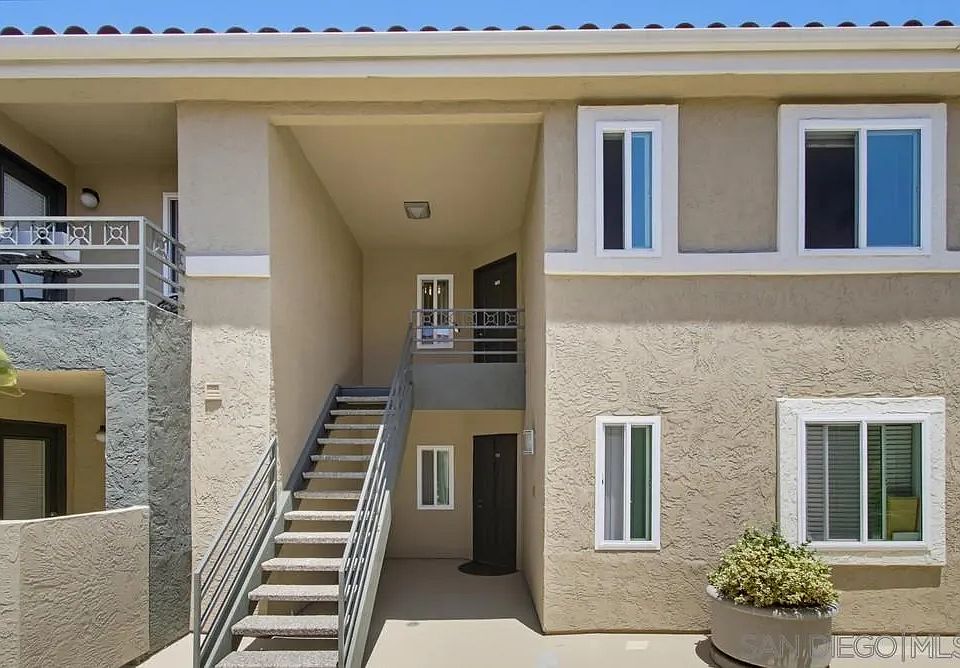 1st image of 7545 Charmant Dr #1510
