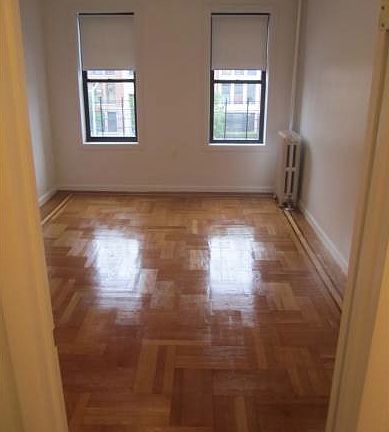 5th image of 387 E Mosholu Pkwy N APT 5A