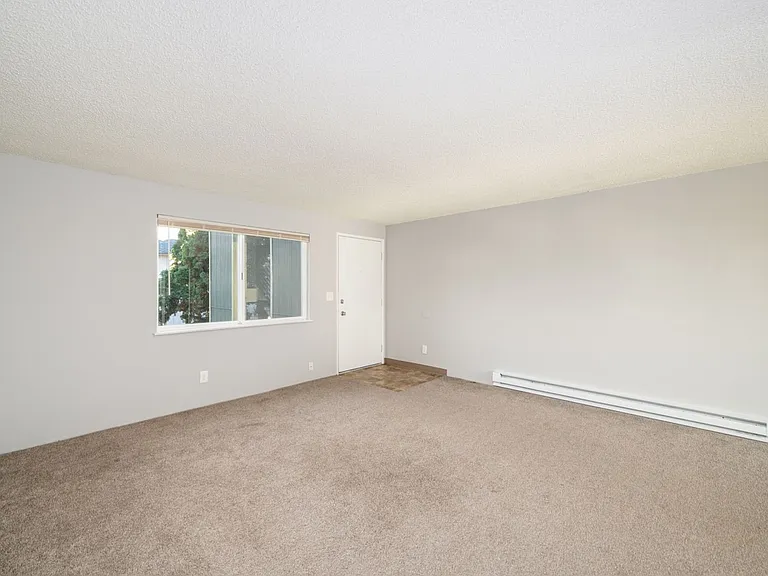 8332 SW 21st Ave — Photo 18