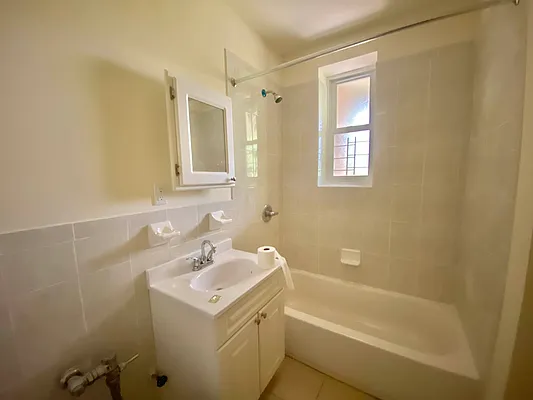 Rented by ERN Flats | media 42