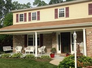 9509 Linfield Dr, Cincinnati, OH 45242