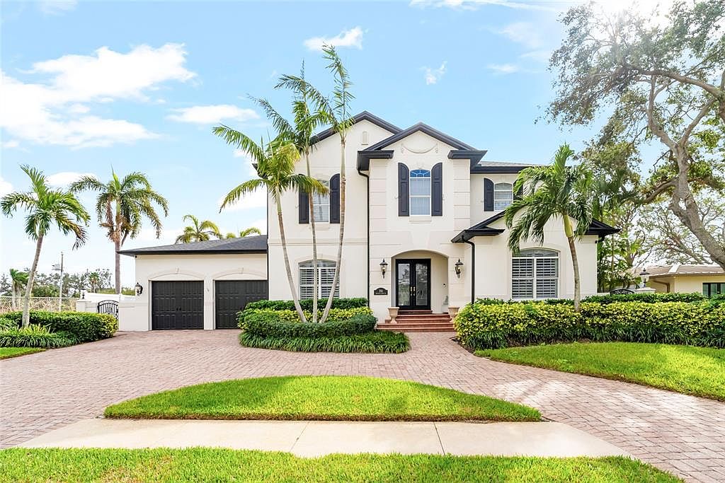 356 Belleair Dr NE
