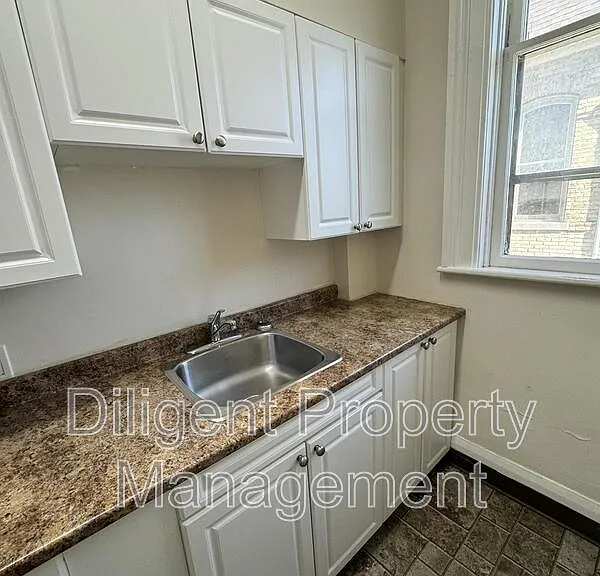 451 Water St #3 — Photo 33